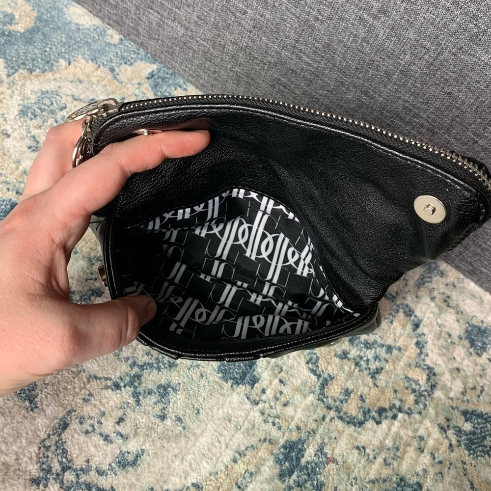 Jennifer Lopez Wristlet - Picture 5 of 9